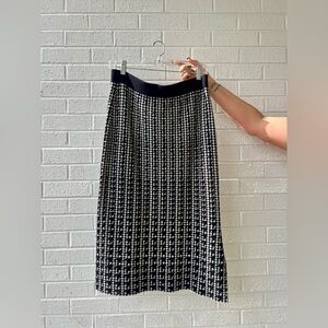 Ted Baker Atlassy Houndstooth Jacquard Midi Skirt - Black and White